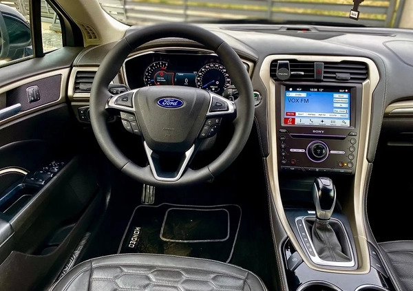 Ford Mondeo cena 61900 przebieg: 167000, rok produkcji 2017 z Kielce małe 46